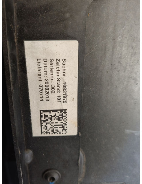 Liebherr Door Front Left - דלת וחלקים: תמונה 2 Liebherr Door Front Left - דלת וחלקים: תמונה 2