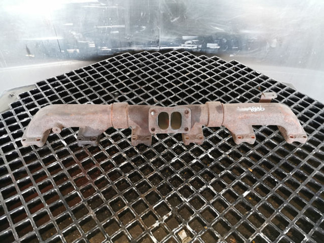 Liebherr Exhaust Pipe - צינור פליטה: תמונה 2 Liebherr Exhaust Pipe - צינור פליטה: תמונה 2