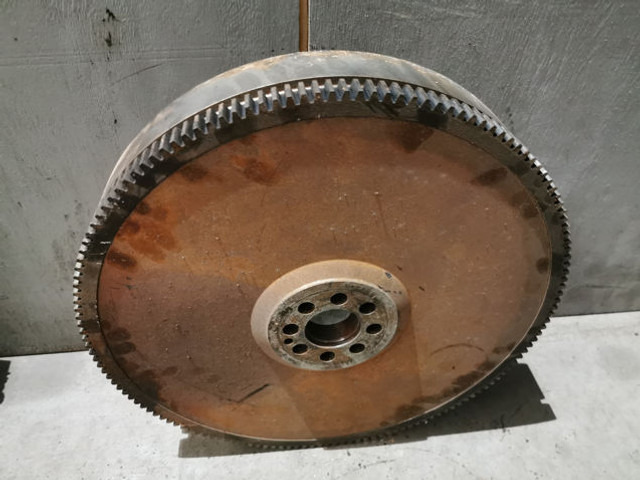 Liebherr Flywheel - גלגל תנופה: תמונה 4 Liebherr Flywheel - גלגל תנופה: תמונה 4