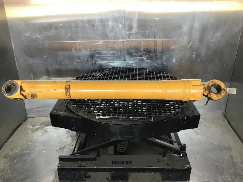 Liebherr Hoist Cylinder - צילינדר הידרולי: תמונה 2 Liebherr Hoist Cylinder - צילינדר הידרולי: תמונה 2