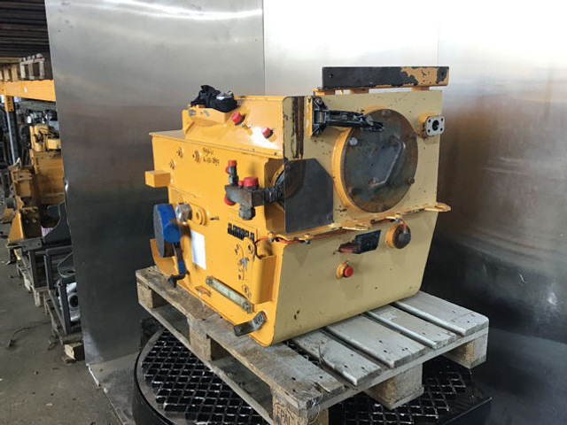 Liebherr Hydraulic Tank - מכל הידרולי: תמונה 3 Liebherr Hydraulic Tank - מכל הידרולי: תמונה 3