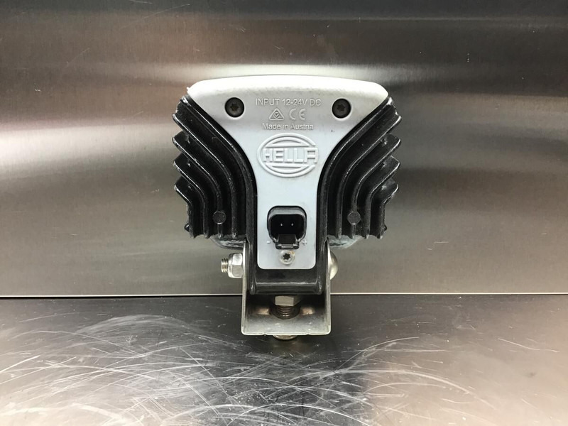 Liebherr L574 - פנס קדמי: תמונה 2 Liebherr L574 - פנס קדמי: תמונה 2