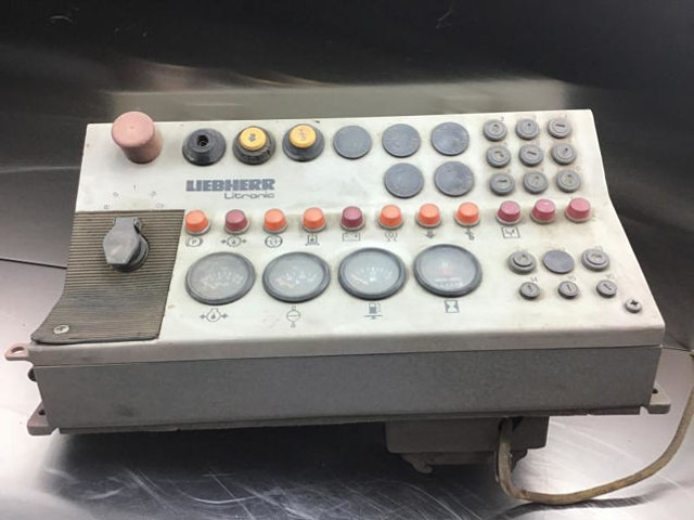לוח מחוונים Liebherr LR632: תמונה 6