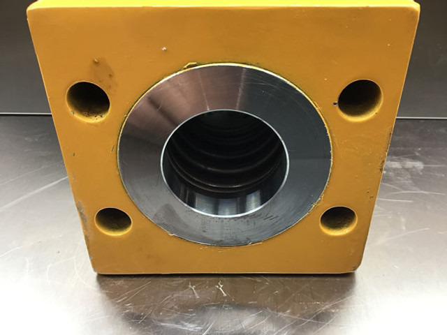 Liebherr Non-Return Valve - שסתום: תמונה 3 Liebherr Non-Return Valve - שסתום: תמונה 3