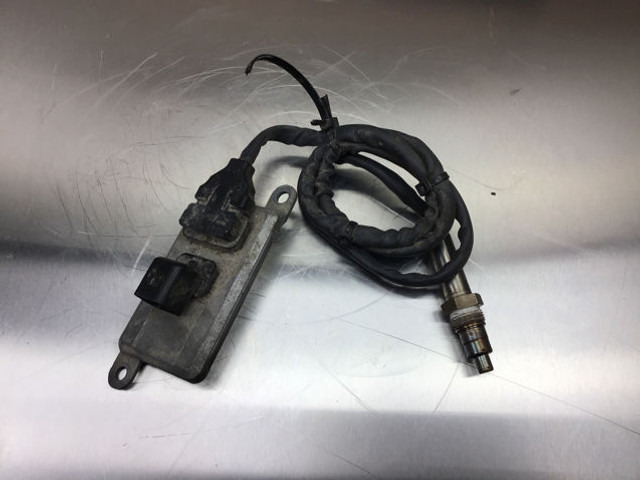 Liebherr Nox Sensor - חיישן: תמונה 2 Liebherr Nox Sensor - חיישן: תמונה 2