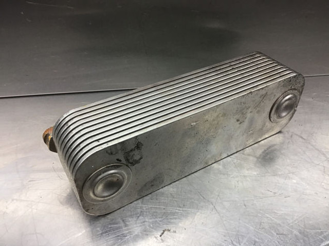 Liebherr Oil Cooler - מקרר שמן: תמונה 5 Liebherr Oil Cooler - מקרר שמן: תמונה 5