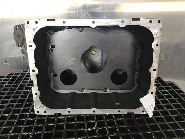 Liebherr Oil Sump - בית ארכובה: תמונה 5 Liebherr Oil Sump - בית ארכובה: תמונה 5