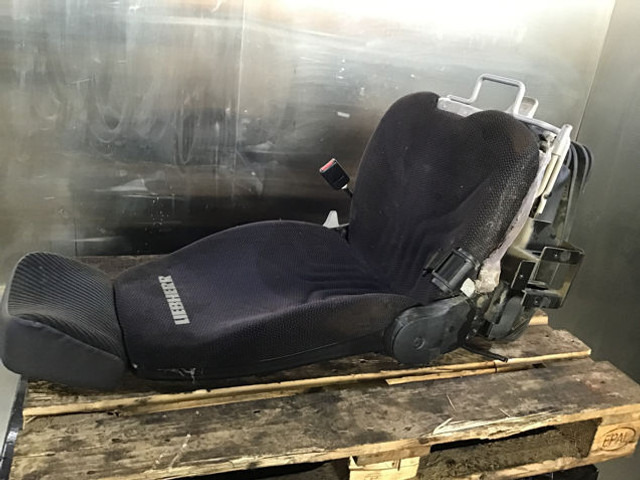 Liebherr Operators Seat - מושב: תמונה 1 Liebherr Operators Seat - מושב: תמונה 1