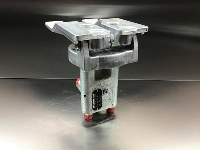Liebherr Pilot Control Unit - דוושה: תמונה 2 Liebherr Pilot Control Unit - דוושה: תמונה 2