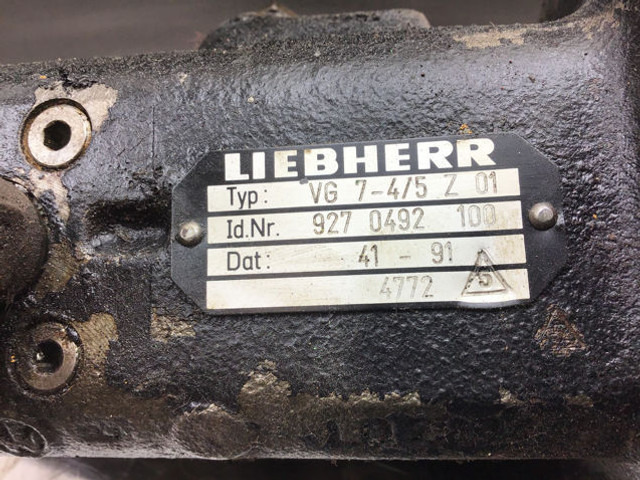 Liebherr Pilot Control Unit - ידית הילוכים: תמונה 3 Liebherr Pilot Control Unit - ידית הילוכים: תמונה 3