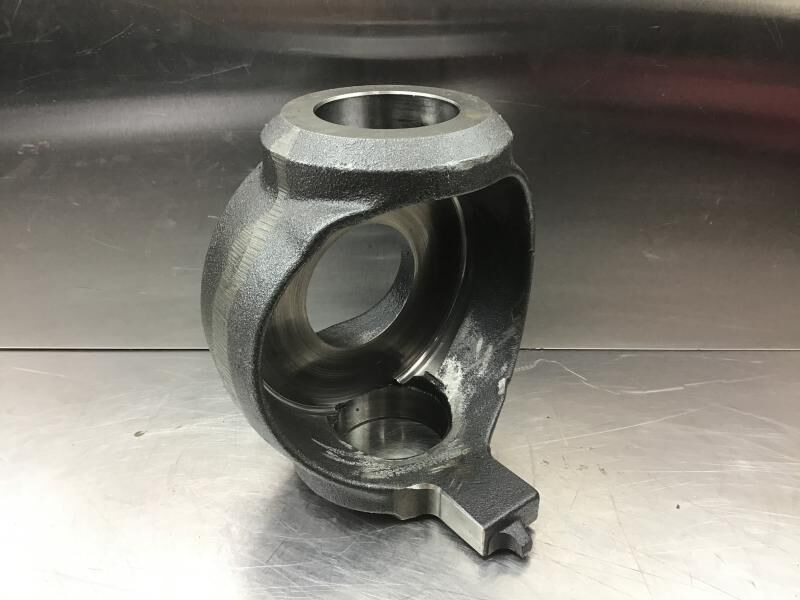 Liebherr R904 / A904 Li / A900C Li / A316 Li / R900C Li - מפרק היגוי: תמונה 1 Liebherr R904 / A904 Li / A900C Li / A316 Li / R900C Li - מפרק היגוי: תמונה 1