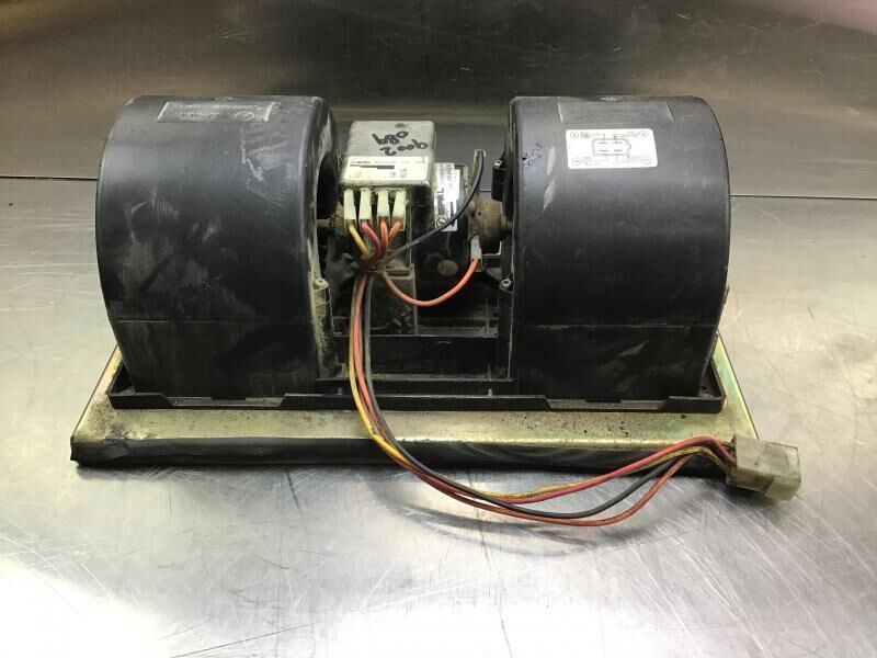 Liebherr R946 LC / R946 NLC / R956 / R976 / R926 LC / R920 / R920 LC - מנוע מפוח: תמונה 3 Liebherr R946 LC / R946 NLC / R956 / R976 / R926 LC / R920 / R920 LC - מנוע מפוח: תמונה 3