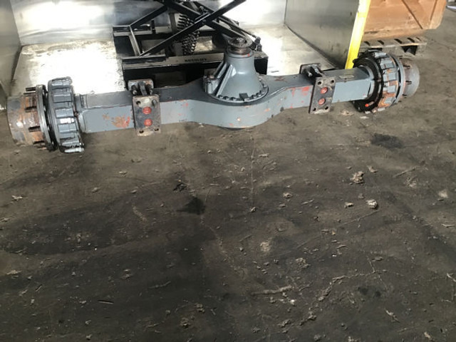 Liebherr Rear Axle - סרן וחלקים: תמונה 1 Liebherr Rear Axle - סרן וחלקים: תמונה 1