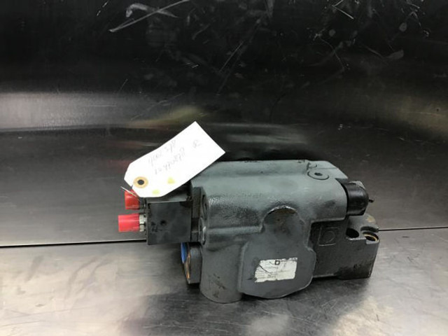 Liebherr Safety Valve - שסתום: תמונה 1 Liebherr Safety Valve - שסתום: תמונה 1