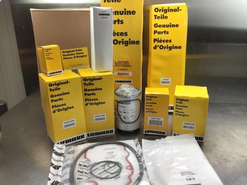 Liebherr Service Kit 1000 hours R906/R916/R926 - מסנן דלק: תמונה 1 Liebherr Service Kit 1000 hours R906/R916/R926 - מסנן דלק: תמונה 1