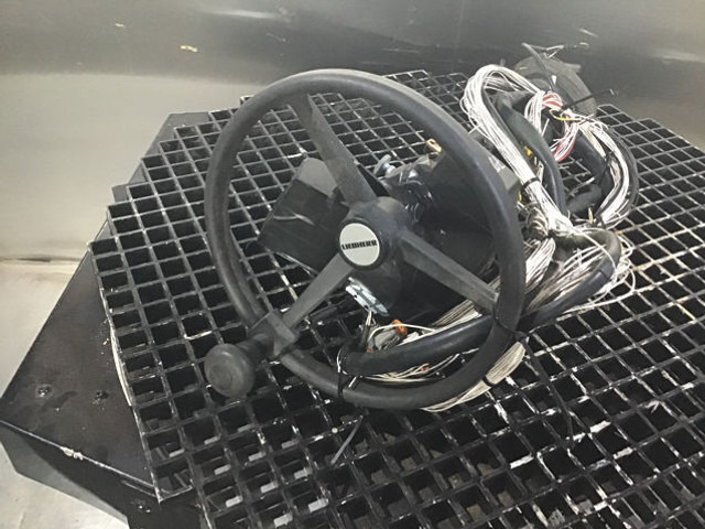 Liebherr Steering Column - עמודת היגוי: תמונה 2 Liebherr Steering Column - עמודת היגוי: תמונה 2