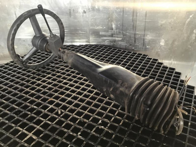 Liebherr Steering Column - עמודת היגוי: תמונה 2 Liebherr Steering Column - עמודת היגוי: תמונה 2