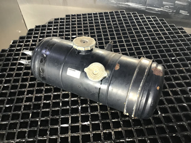 Liebherr Tank - מכל הרחבה: תמונה 1 Liebherr Tank - מכל הרחבה: תמונה 1