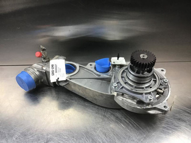 Liebherr Waterpump - משאבת נוזל קירור: תמונה 5 Liebherr Waterpump - משאבת נוזל קירור: תמונה 5