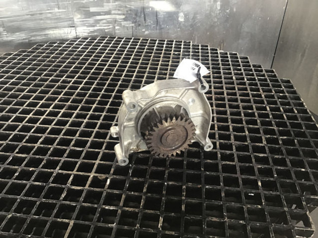 Liebherr Waterpump - משאבת נוזל קירור: תמונה 1 Liebherr Waterpump - משאבת נוזל קירור: תמונה 1