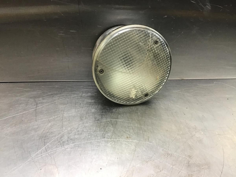 Liebherr - פנס אחורי: תמונה 1 Liebherr - פנס אחורי: תמונה 1