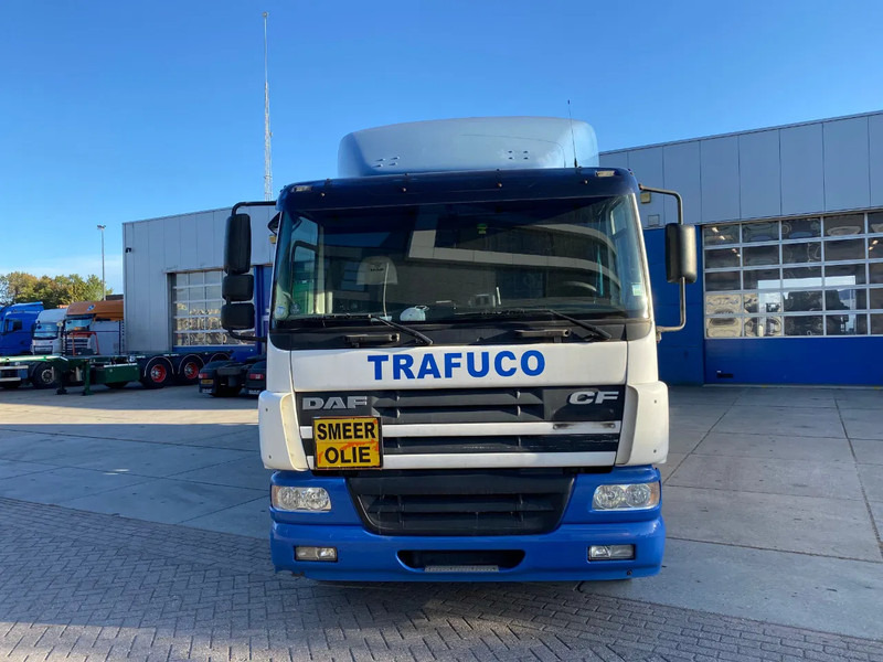 DAF CF 75.310 / Manual / 16000 LT / 5 Compartments / ADR / Euro 3 - משאית מכל: תמונה 2 DAF CF 75.310 / Manual / 16000 LT / 5 Compartments / ADR / Euro 3 - משאית מכל: תמונה 2