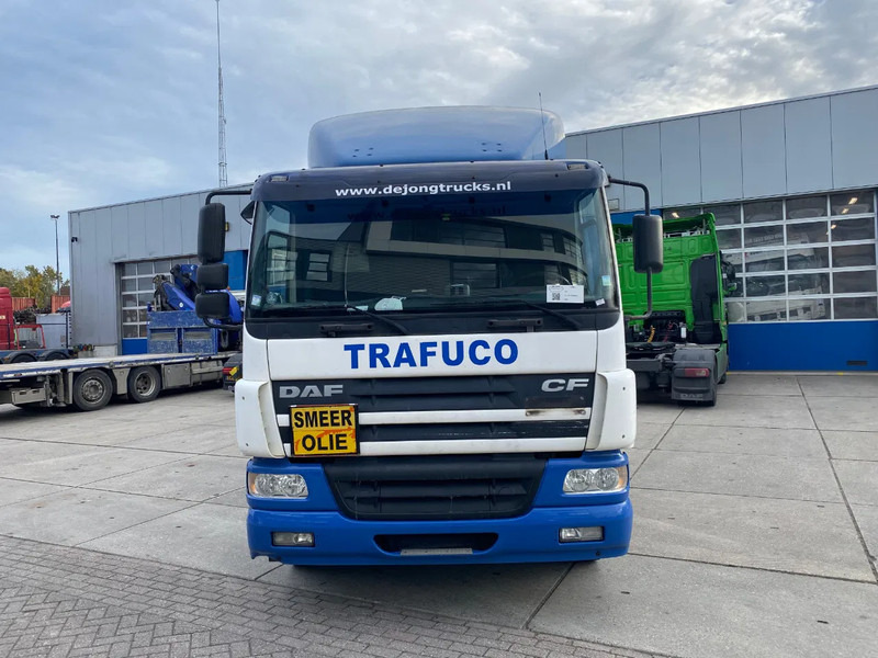DAF CF 75.310 / Manual / Euro 3 - משאית עם שלדת תא: תמונה 2 DAF CF 75.310 / Manual / Euro 3 - משאית עם שלדת תא: תמונה 2