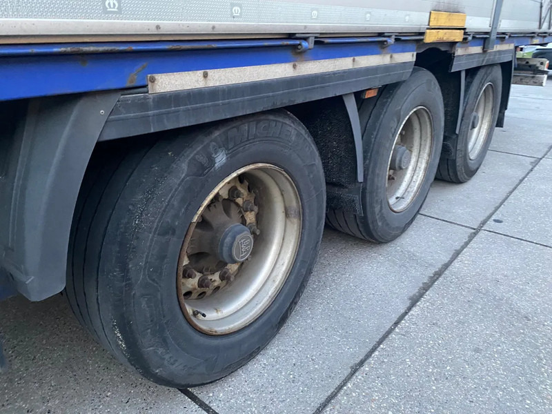 סמיטריילר עם וילונות צד Krone SD / Borden / Tautliner / BPW: תמונה 9 סמיטריילר עם וילונות צד Krone SD / Borden / Tautliner / BPW: תמונה 9