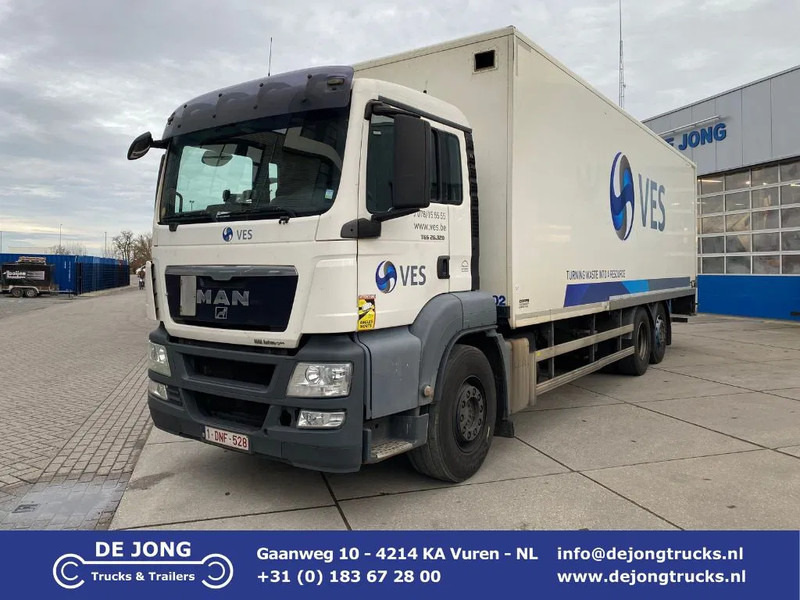 MAN TGS 26.320 / 6x2/4 / ADR / Closed box / Dhollandia - משאית תיבה: תמונה 1 MAN TGS 26.320 / 6x2/4 / ADR / Closed box / Dhollandia - משאית תיבה: תמונה 1