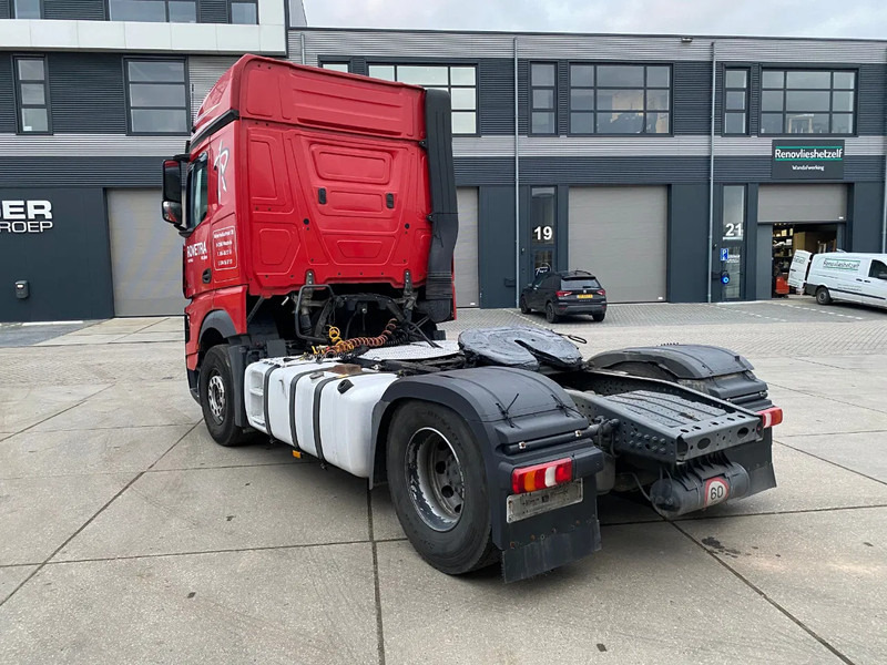 Mercedes-Benz Actros 1945 / StreamSpace / Hydraulic / Automatic - יחידת טרקטור: תמונה 4 Mercedes-Benz Actros 1945 / StreamSpace / Hydraulic / Automatic - יחידת טרקטור: תמונה 4