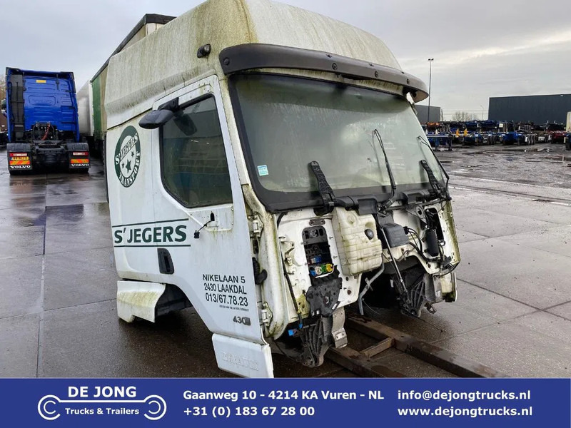 Renault Premium Cabine - משאית עם שלדת תא: תמונה 1 Renault Premium Cabine - משאית עם שלדת תא: תמונה 1
