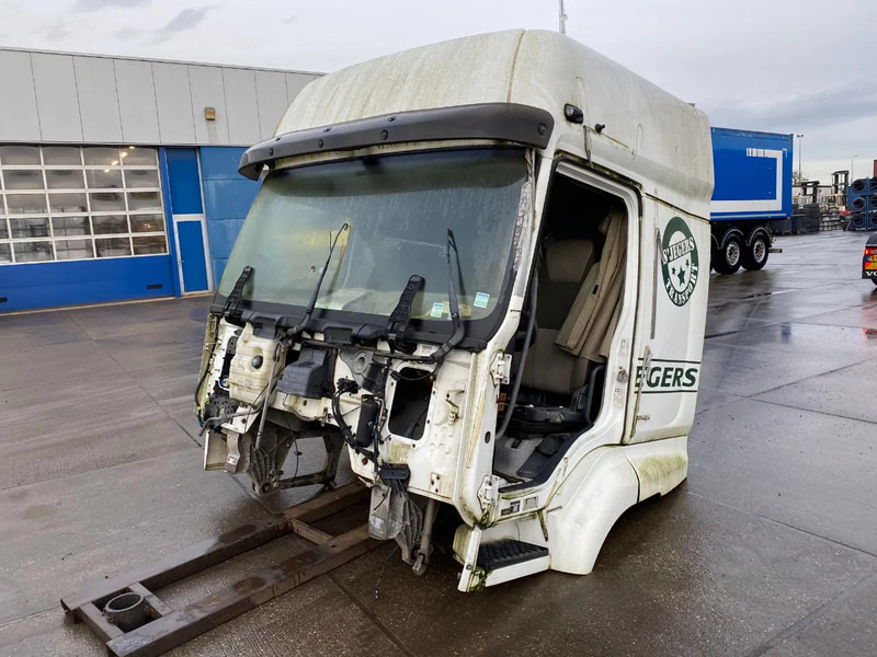 Renault Premium Cabine - משאית עם שלדת תא: תמונה 3 Renault Premium Cabine - משאית עם שלדת תא: תמונה 3