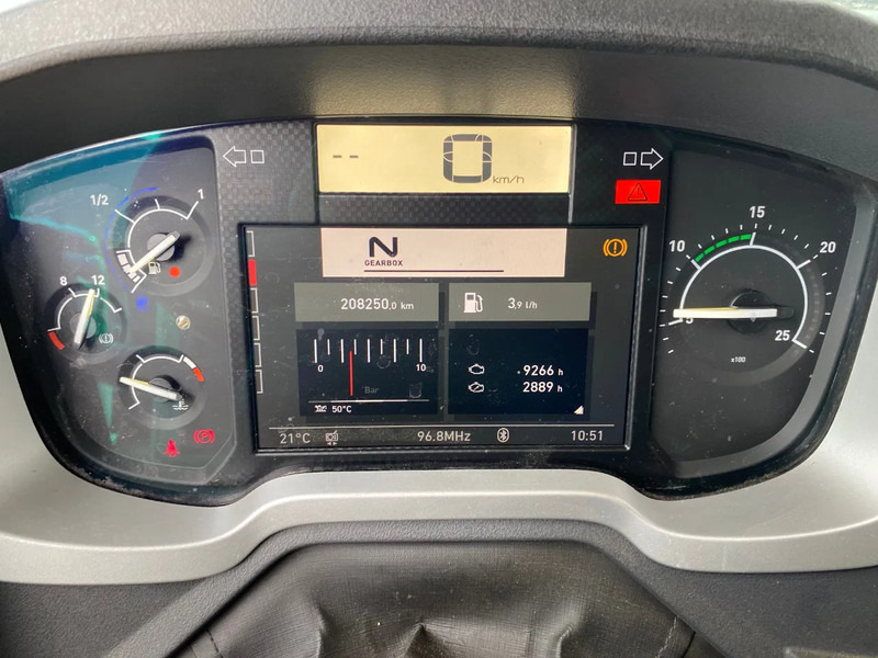 יחידת טרקטור Renault T520 Comfort / 6x2/4 / Steering Axle / Hub Reduction / 208.250Km: תמונה 9
