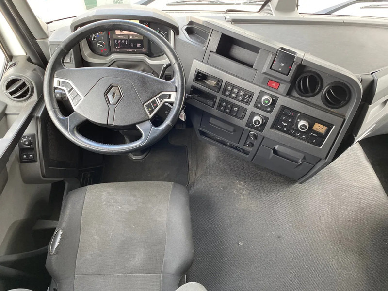 יחידת טרקטור Renault T520 Comfort / 6x2 / Hub Reduction / 208.250Km: תמונה 8