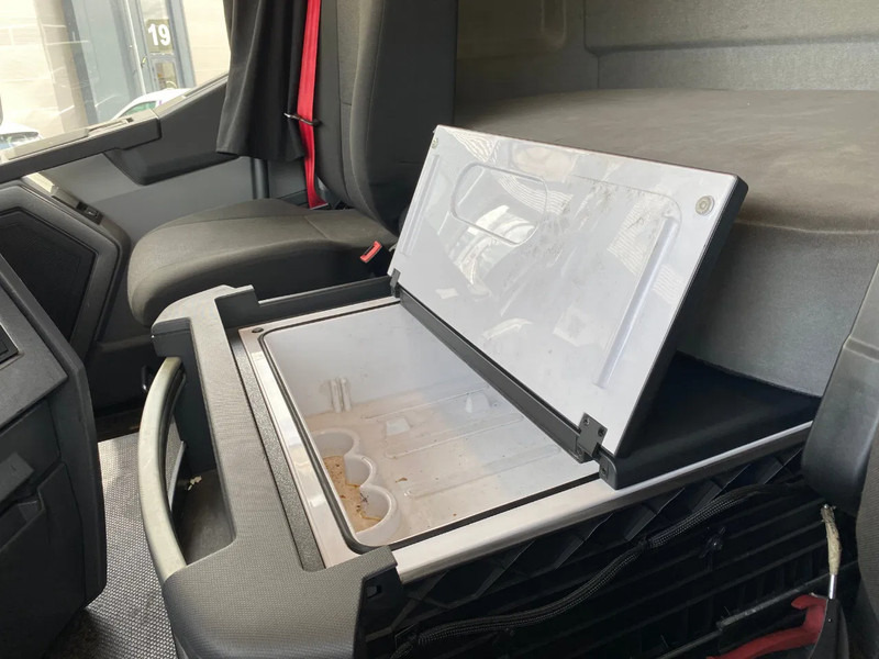 יחידת טרקטור Renault T520 Comfort / 6x2 / Hub Reduction / 208.250Km: תמונה 10