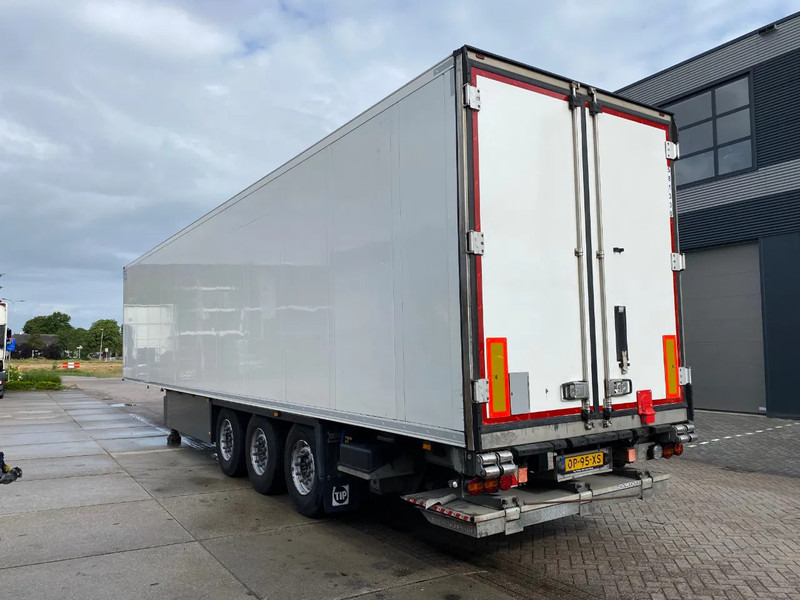 Schmitz Cargobull SCB*3SB Frigo/ Thermo King SLXi 300 / Laadklep / 3415 hours! - סמיטריילר עם קירור: תמונה 3 Schmitz Cargobull SCB*3SB Frigo/ Thermo King SLXi 300 / Laadklep / 3415 hours! - סמיטריילר עם קירור: תמונה 3