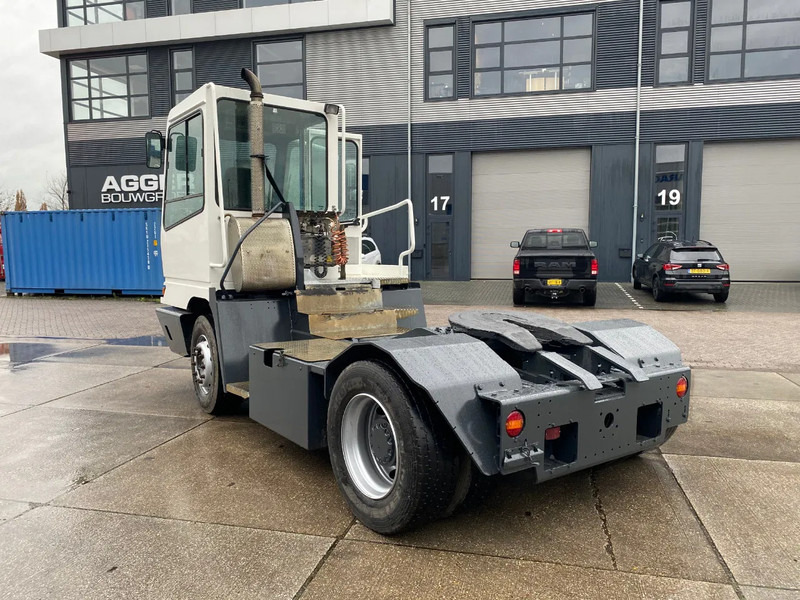 Terberg YT 182 4x2 / Terminal Tractor - טרקטור מסוף: תמונה 4 Terberg YT 182 4x2 / Terminal Tractor - טרקטור מסוף: תמונה 4
