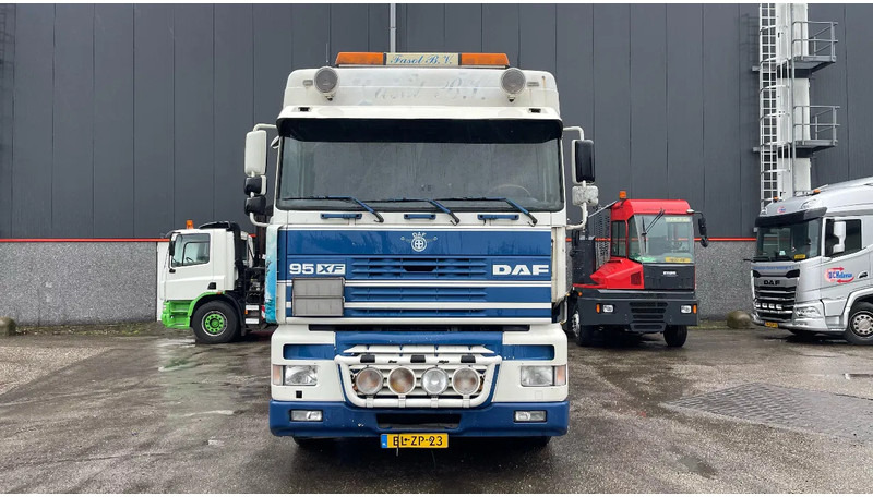 DAF XF 380 EURO-3 HOLLAND TRUCK - יחידת טרקטור: תמונה 3 DAF XF 380 EURO-3 HOLLAND TRUCK - יחידת טרקטור: תמונה 3