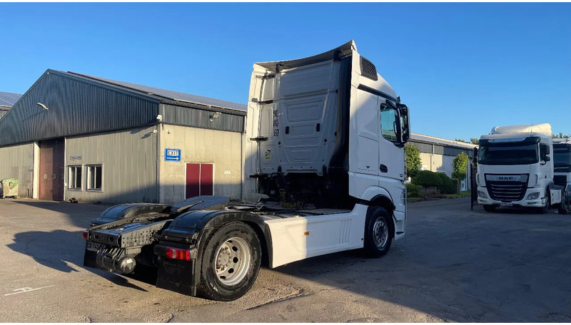 Mercedes-Benz Actros 1945 - יחידת טרקטור: תמונה 5 Mercedes-Benz Actros 1945 - יחידת טרקטור: תמונה 5