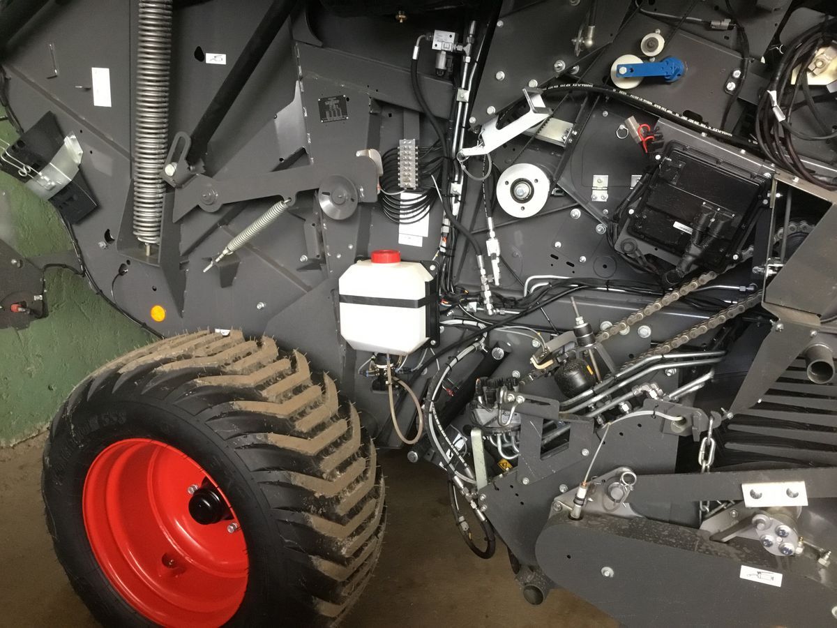 Fendt Rotana 160 V - מכונת צרור עגולה: תמונה 3 Fendt Rotana 160 V - מכונת צרור עגולה: תמונה 3