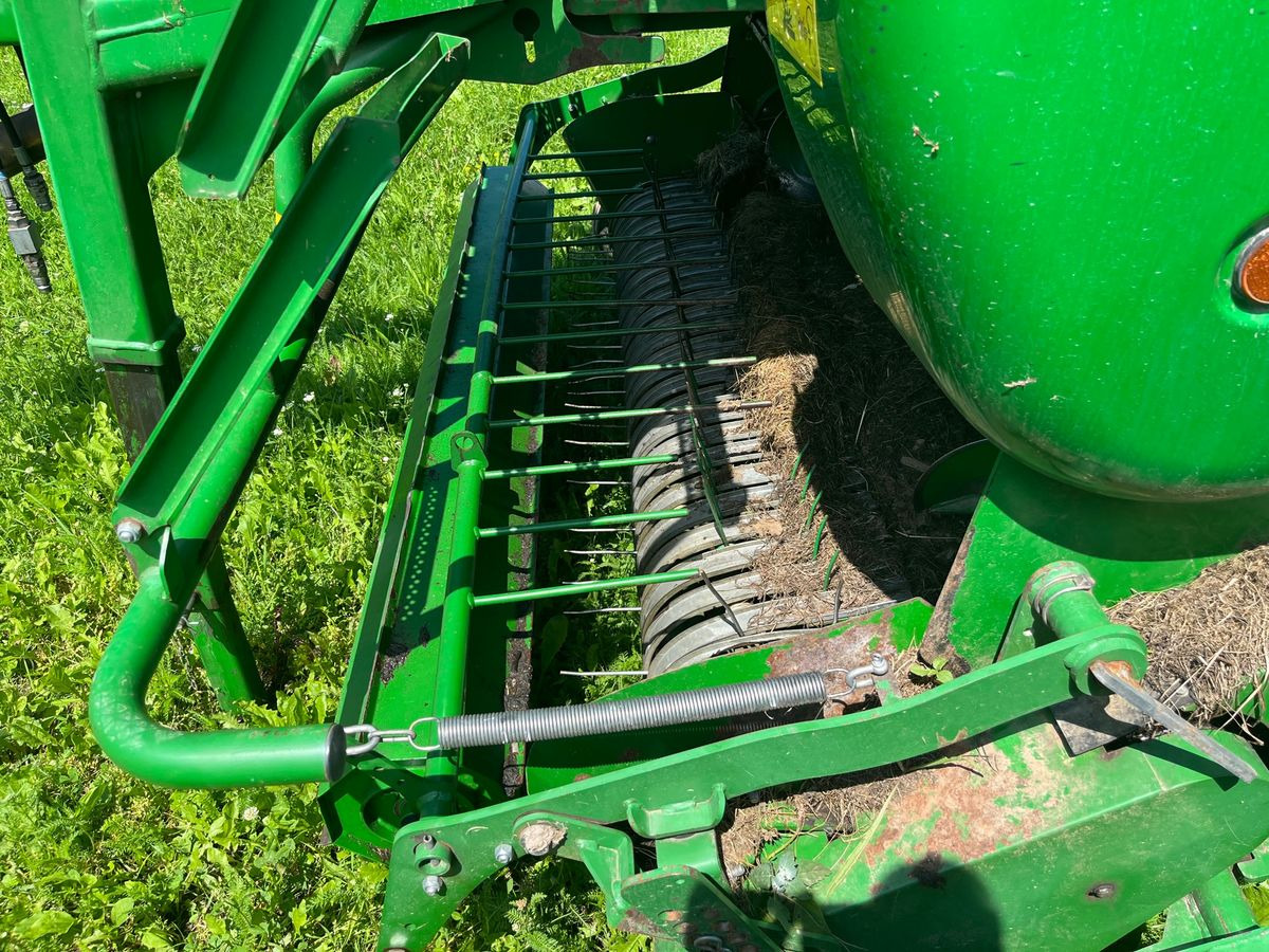 McHale V660 - מכונת צרור עגולה: תמונה 3 McHale V660 - מכונת צרור עגולה: תמונה 3