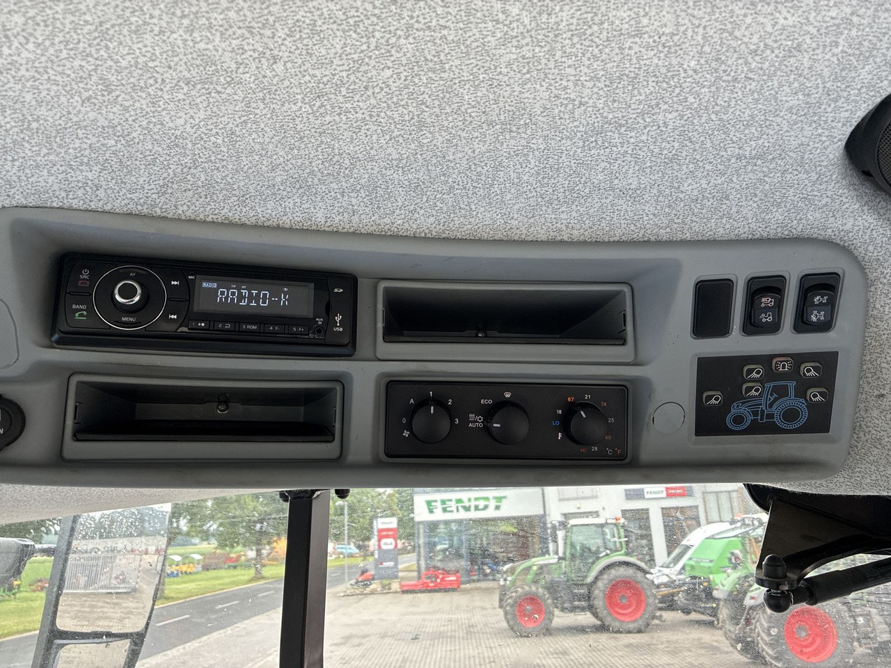 New Holland T7.190 Standard - טרקטור חקלאי: תמונה 4 New Holland T7.190 Standard - טרקטור חקלאי: תמונה 4