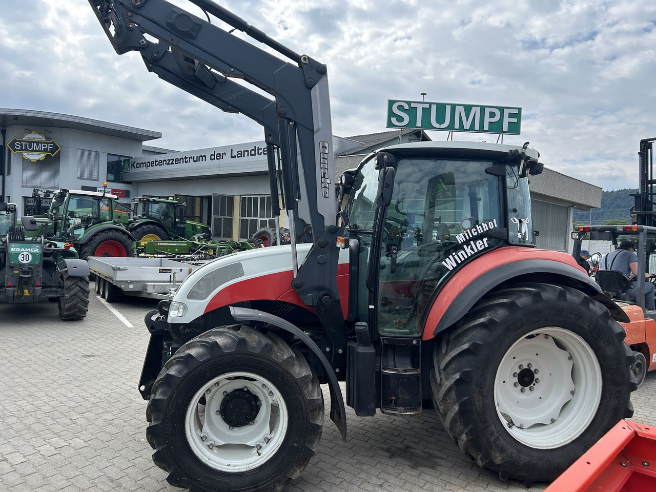 Steyr 4105 Kompakt ET Basis - טרקטור חקלאי: תמונה 4 Steyr 4105 Kompakt ET Basis - טרקטור חקלאי: תמונה 4