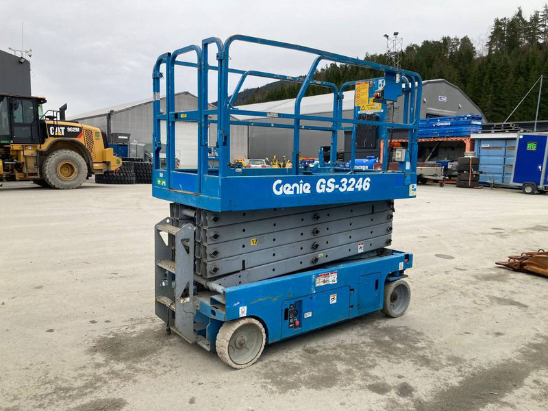 Genie GS 3246 - מעלית מספריים: תמונה 4 Genie GS 3246 - מעלית מספריים: תמונה 4