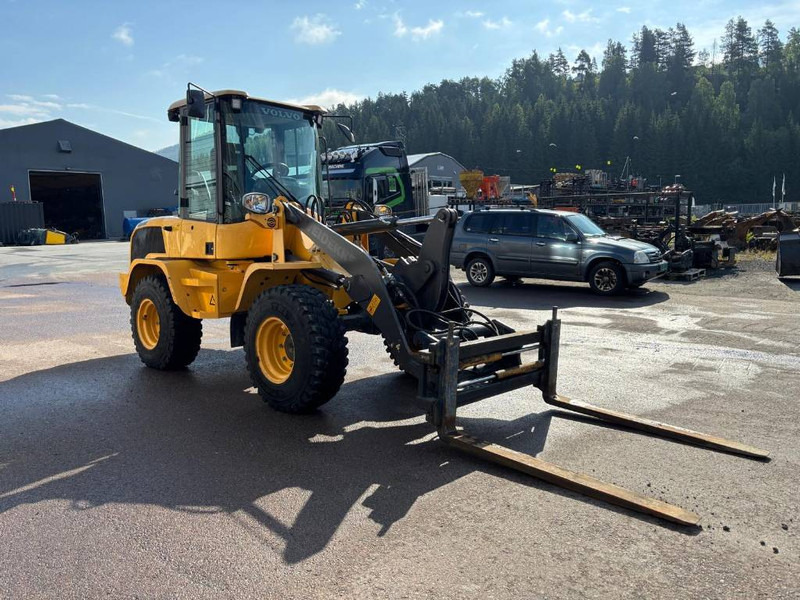 Volvo L 30 GS - מעמיס גלגלים: תמונה 4 Volvo L 30 GS - מעמיס גלגלים: תמונה 4