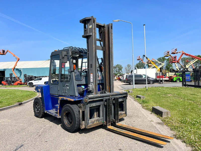 Caterpillar DP70 - מלגזת סולר: תמונה 3 Caterpillar DP70 - מלגזת סולר: תמונה 3