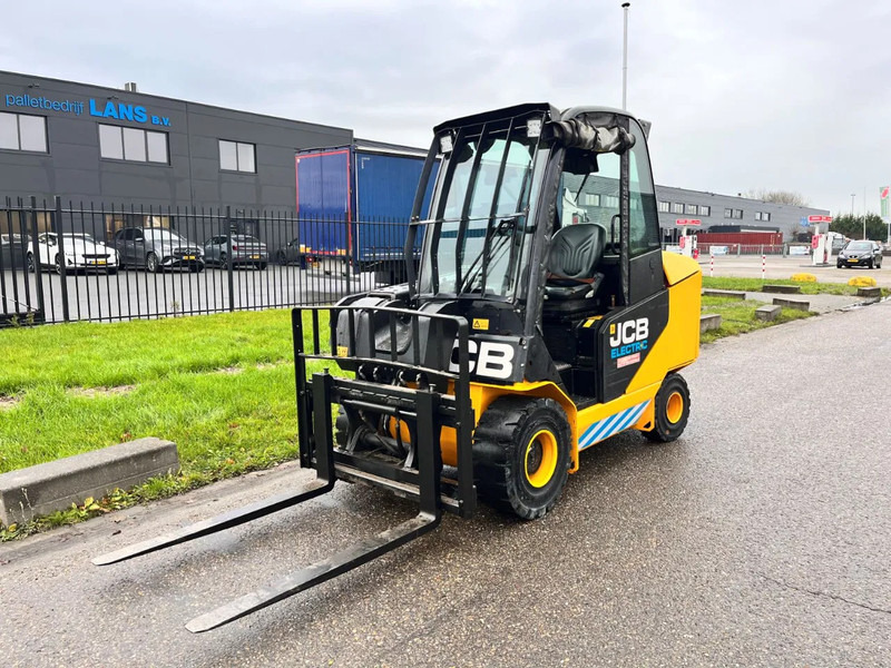 JCB TLT30-19E - מעמיס גלגלים טלסקופי: תמונה 4 JCB TLT30-19E - מעמיס גלגלים טלסקופי: תמונה 4