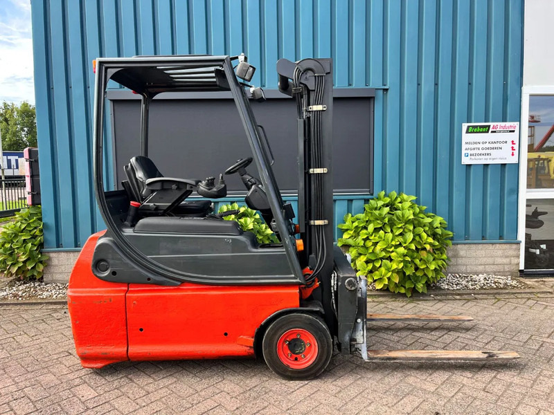 Linde E16-02 - מלגזה חשמלית: תמונה 1 Linde E16-02 - מלגזה חשמלית: תמונה 1