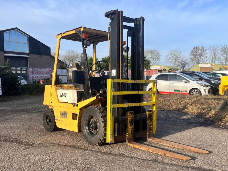 TCM FD25 Z2T - מלגזת סולר: תמונה 3 TCM FD25 Z2T - מלגזת סולר: תמונה 3