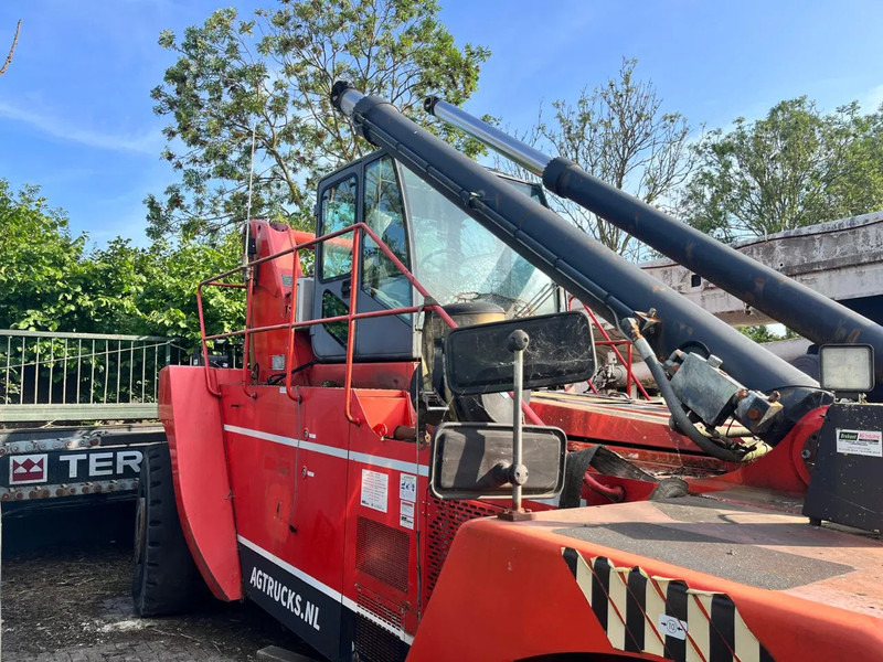 Terex Fantuzzi CS45KM FOR PARTS - מערים הגעה: תמונה 4 Terex Fantuzzi CS45KM FOR PARTS - מערים הגעה: תמונה 4